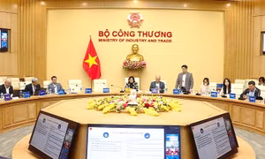 Hệ thống thương vụ tiếp tục đóng vai trò then chốt