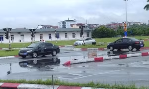 Từ 1/3/2027, bổ sung giữ khoảng cách an toàn vào sát hạch lái xe