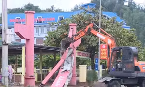 Hà Tĩnh: Giải tỏa toàn bộ ki-ốt gây mất mỹ quan ở Thiên Cầm