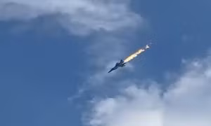 Video tiêm kích MiG-31 Nga rơi xuống hồ đóng băng
