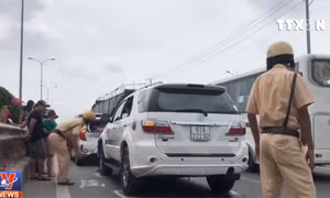 Tai nạn liên hoàn, cao tốc TP Hồ Chí Minh - Long Thành - Dầu Giây kẹt cứng