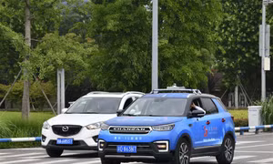 Ô tô điều khiển từ xa bằng 5G lần đầu tiên xuống phố