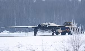 Chiêm ngưỡng UAV S-70 ‘Okhotnik’ siêu hạng của Nga