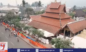 Nghi lễ Tắt Bạt tại cố đô Luang Prabang Lào