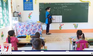 Miệt mài gieo chữ nơi vùng cao