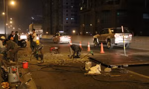 Hà Nội: Đường vành đai 3 trên cao ùn tắc do sửa khe co giãn