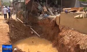 Sập bờ kè đất tại Yên Bái, 2 người thương vong