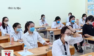 Đình chỉ thi tốt nghiệp THPT nếu mang vật dụng bị cấm vào phòng chờ
