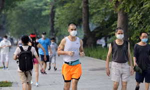 Người dân Thủ đô nhộn nhịp tập thể dục sau gần 3 tháng tạm dừng để phòng dịch