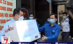 San sẻ yêu thương, chung tay vượt qua đại dịch