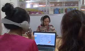 Tăng cường dạy học qua internet, trên truyền hình