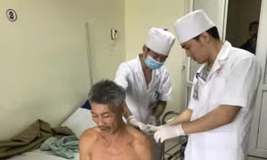 Con rể dùng dao sát hại cha mẹ vợ