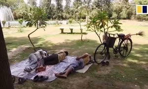 Người Ấn Độ chật vật vì mùa nóng đến sớm bất thường