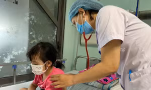 Bác sĩ nói gì về bệnh viêm phổi do Mycoplasma đang khiến nhiều người lo lắng