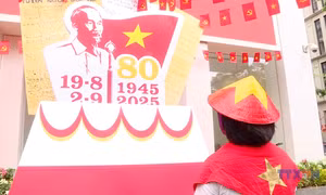 Cuộc gặp gỡ giữa mùa thu Hà Nội