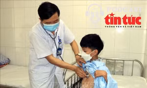 Bác sĩ ơi: Cảnh giác lây lan bệnh sởi mùa tựu trường