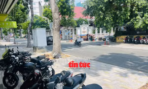  TP Hồ Chí Minh: Tạm ngưng thu phí vỉa hè, xây dựng đề án quản lý mới