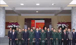Tổng Bí thư Tô Lâm thăm và làm việc tại Lữ đoàn tên lửa 490