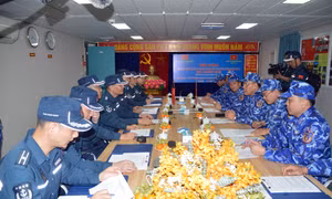 Cảnh sát biển hai nước Việt Nam và Trung Quốc kết thúc tốt đẹp chuyến tuần tra liên hợp