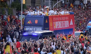 Hàng chục nghìn người ăn mừng đội tuyển Tây Ban Nha vô địch EURO 2024