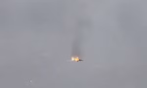 Video máy bay chiến đấu Su-35 của Nga phát nổ thành quả cầu lửa khi lao xuống biển ở Crimea