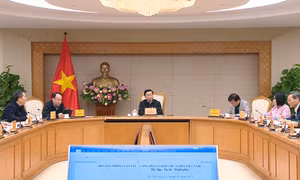 Phó Thủ tướng Trần Hồng Hà chủ trì họp về dự án Luật Đường sắt (sửa đổi)