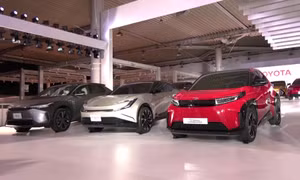 Sản lượng toàn cầu của Toyota lần đầu tăng sau một năm