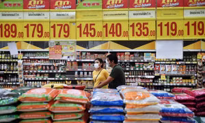 Thị trường lúa gạo thêm căng thẳng 