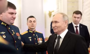 Video Tổng thống Putin xác nhận với các binh sĩ Nga về tái tranh cử