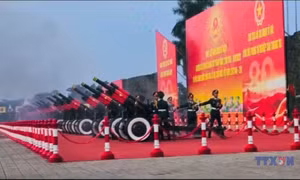 Cận cảnh 15 khẩu pháo lễ trong nghi thức bắn 'hàm lửa'