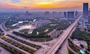 Cần quyết tâm cao nhất mới đạt mục tiêu tăng trưởng GDP từ 8% trở lên