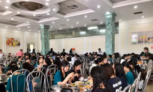 Những bữa cơm ấm tình đồng đội của khối nữ du kích miền Nam tập luyện A80