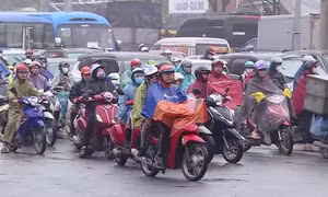 Giao thông ở các cửa ngõ Hà Nội ùn ứ cục bộ ngày đầu nghỉ lễ