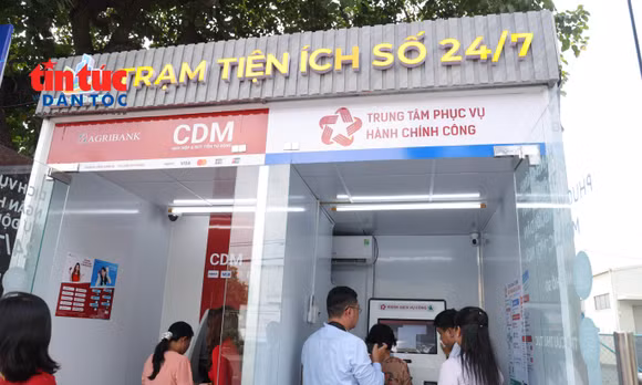 Xã Xuân Thới Sơn tạo thuận lợi cho người dân tiếp cận dịch vụ công số.