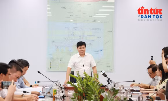 TP Hồ Chí Minh đẩy nhanh chuẩn bị đầu tư 3 tuyến metro, phấn đấu khởi công cuối năm 2026.