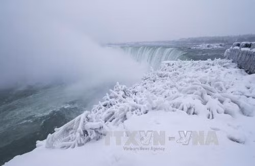 Canada ban bố cảnh báo 'bom bão tuyết' đang đến gần ảnh 1
