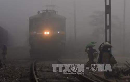 Giá lạnh khắc nghiệt tiếp tục hoành hành tại miền Bắc Ấn Độ ảnh 1