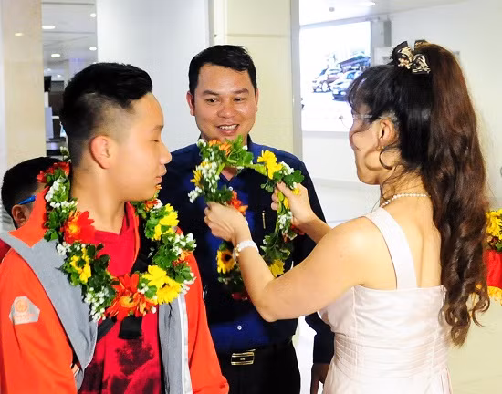 Du khách Pháp ‘xông đất’ TP Hồ Chí Minh ngày đầu năm 2018 ảnh 4