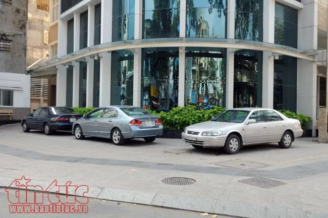 Vỉa hè quận 1 bát nháo sau khi ông Đoàn Ngọc Hải có đơn từ chức ảnh 5