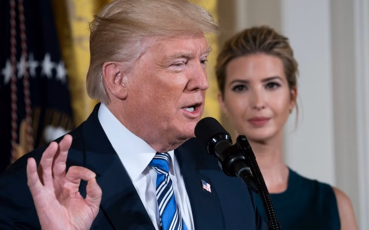 Có gì trong cuốn sách tiết lộ góc khuất Nhà Trắng khiến Tổng thống Trump giận dữ? ảnh 1