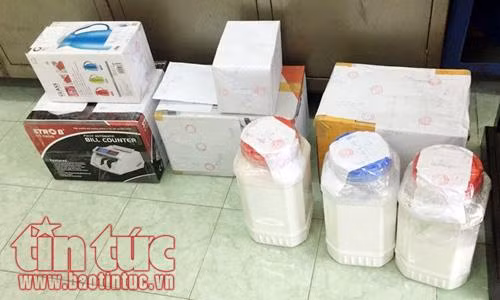 Bắt giữ 'nữ quái' 8X mua heroin về trộn với bột bán cho các con nghiện ảnh 2
