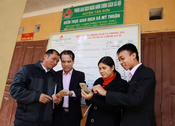 Ngân hàng Chính sách xã hội nhắn tin miễn phí đến khách hàng ảnh 1