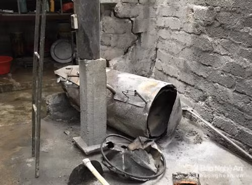 Nghệ An: Nổ lớn khiến hai vợ chồng bị thương nặng ảnh 1