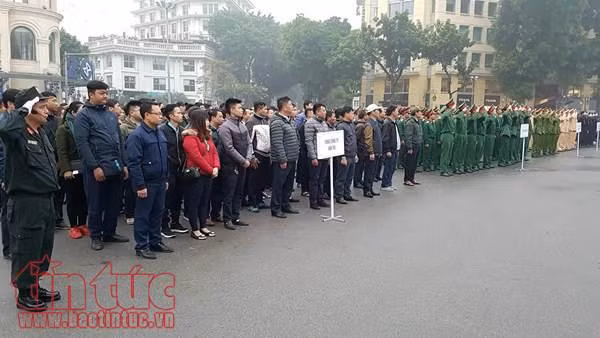 Lễ ra quân Năm an toàn giao thông 2018 và đảm bảo an toàn giao thông dịp Tết ảnh 2