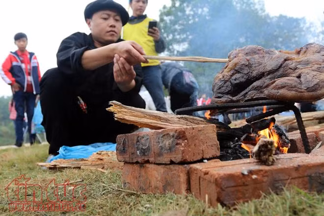 Rộn ràng phiên chợ Món ngon vùng miền tại Làng Văn hóa - Du lịch các dân tộc Việt Nam ảnh 7