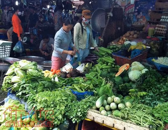 Sức mua hàng hóa tăng mạnh trong ba ngày nghỉ Tết Dương lịch 2018 ảnh 2