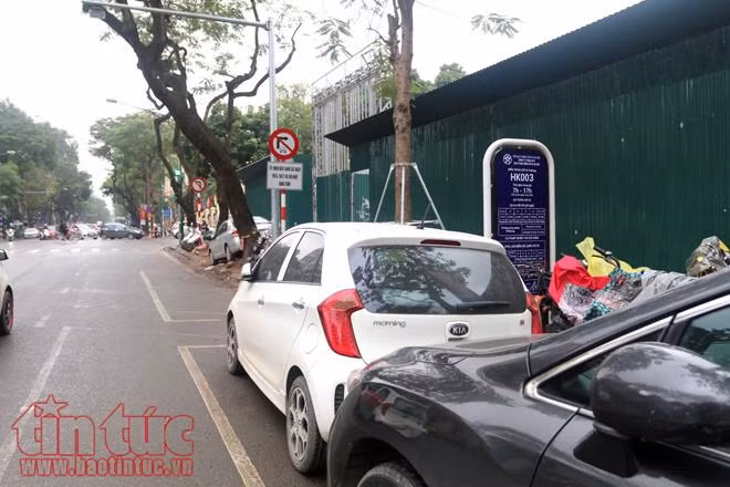Tăng giá trông giữ xe, chủ xe 'nháo nhác' tìm chỗ gửi ảnh 2