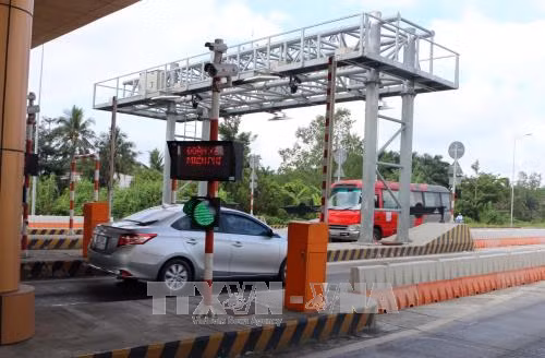 Trạm thu phí BOT Sóc Trăng lần đầu tiên xả trạm sau hơn nửa năm hoạt động ảnh 1