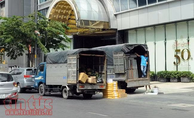 Vỉa hè quận 1 bát nháo sau khi ông Đoàn Ngọc Hải có đơn từ chức ảnh 15