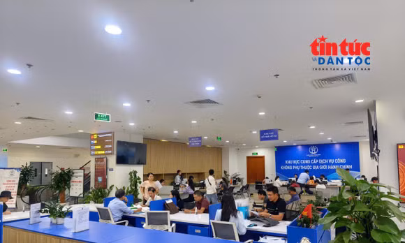 Sắp hết hạn nộp thuế đất phi nông nghiệp, người dân chung cư vội vã kê khai